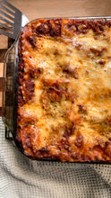 Cargar imagen en el visor de la galería, Lasagna Cremosa | Boloñesa & 4 Quesos