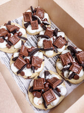 Cargar imagen en el visor de la galería, Cookie Monsters