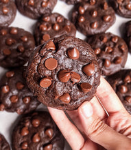 Cargar imagen en el visor de la galería, Doble Chocolate rellenas
